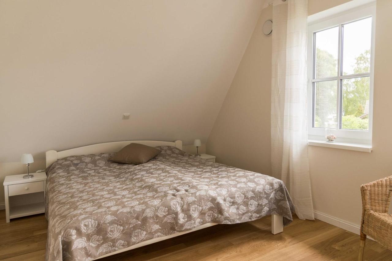 Reetdachhaeuser Boergerende Extérieur photo