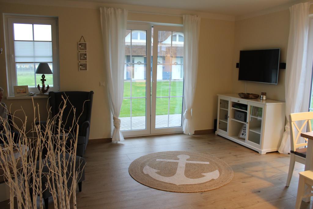 Reetdachhaeuser Boergerende Extérieur photo