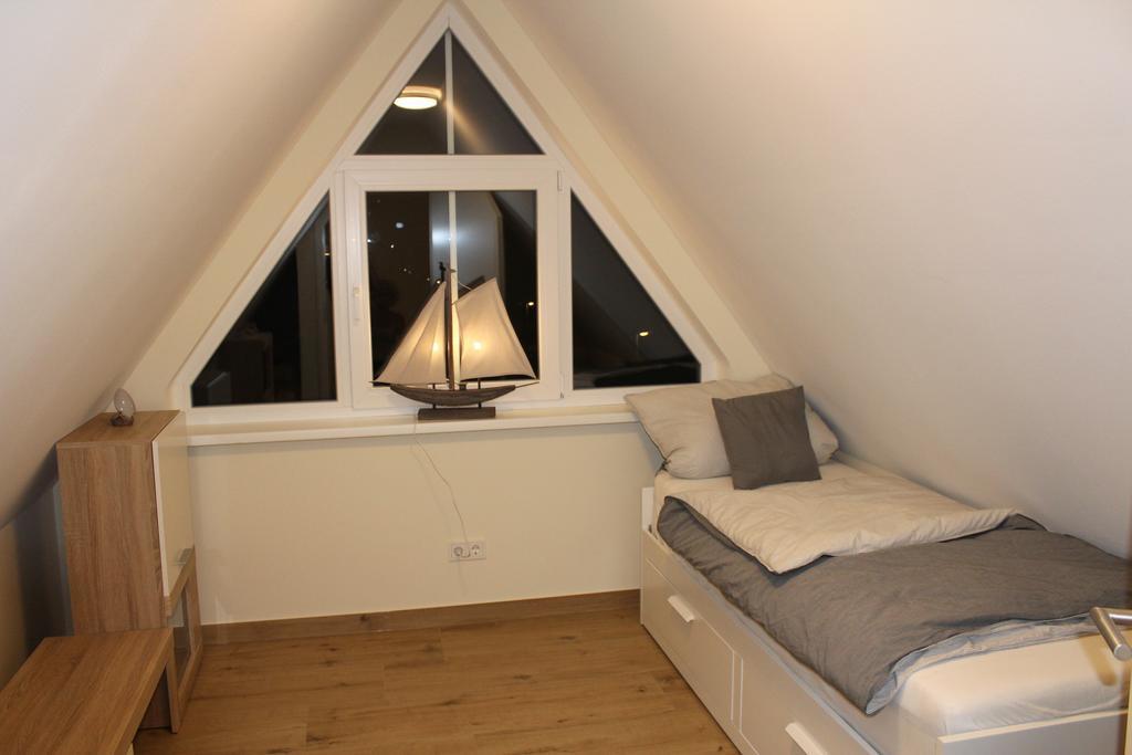 Reetdachhaeuser Boergerende Extérieur photo