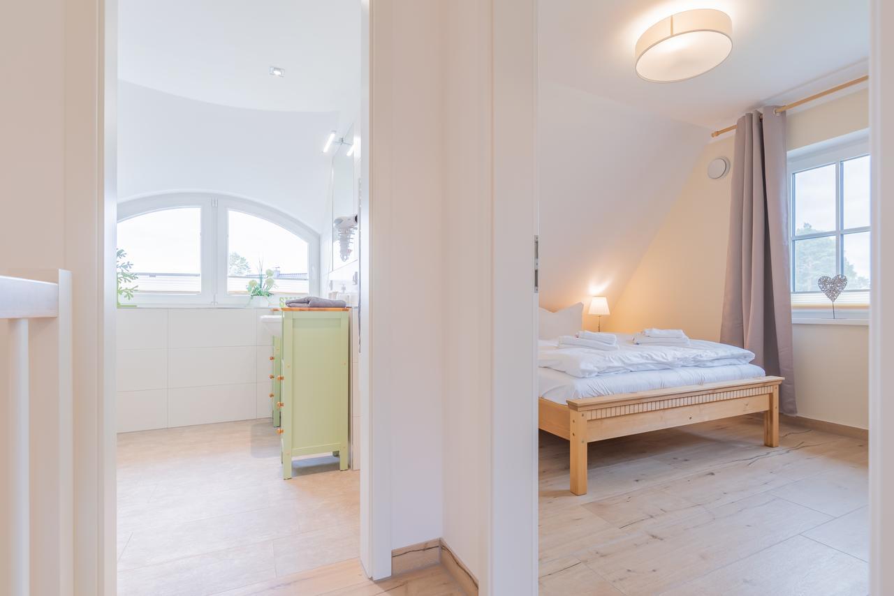Reetdachhaeuser Boergerende Extérieur photo
